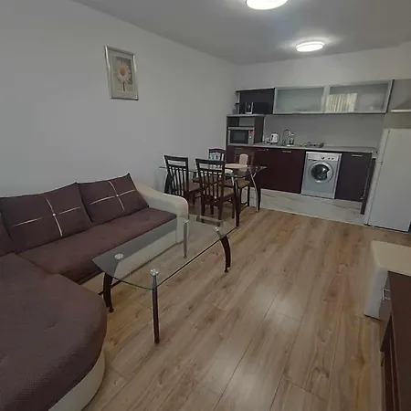 Kalia D11 Sunny Apartment